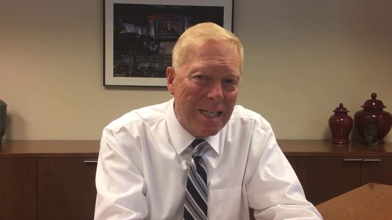 Dick Gephardt In White Long Sleeve Background