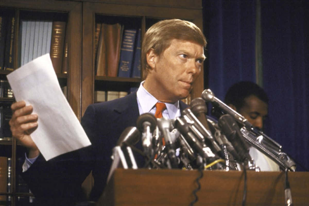 Dick Gephardt Speaking In The Microphone Background