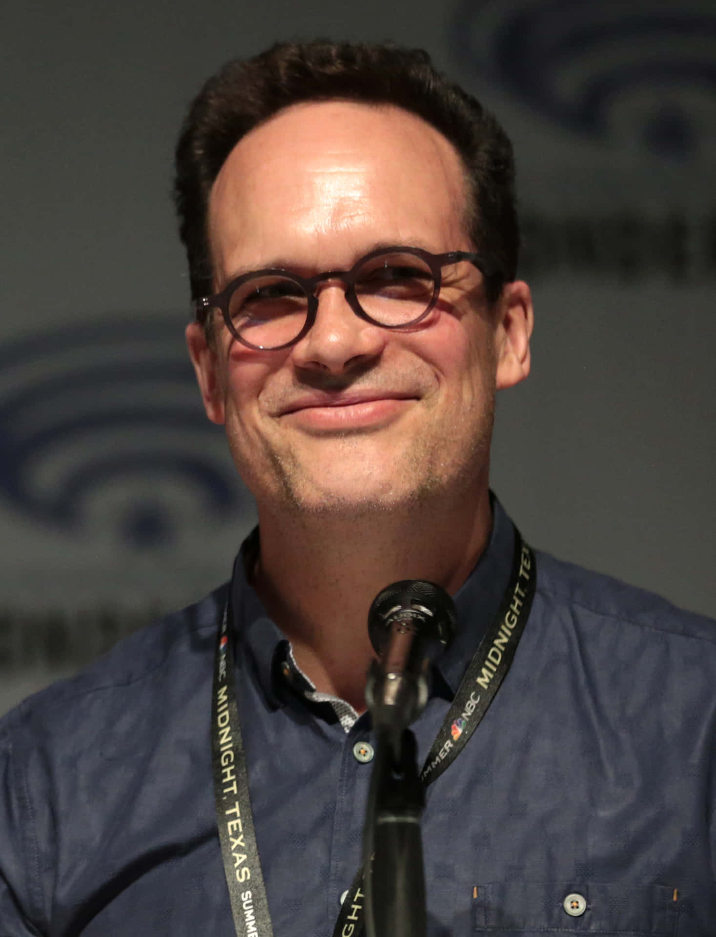 Diedrich Bader 1806 X 2364 Background