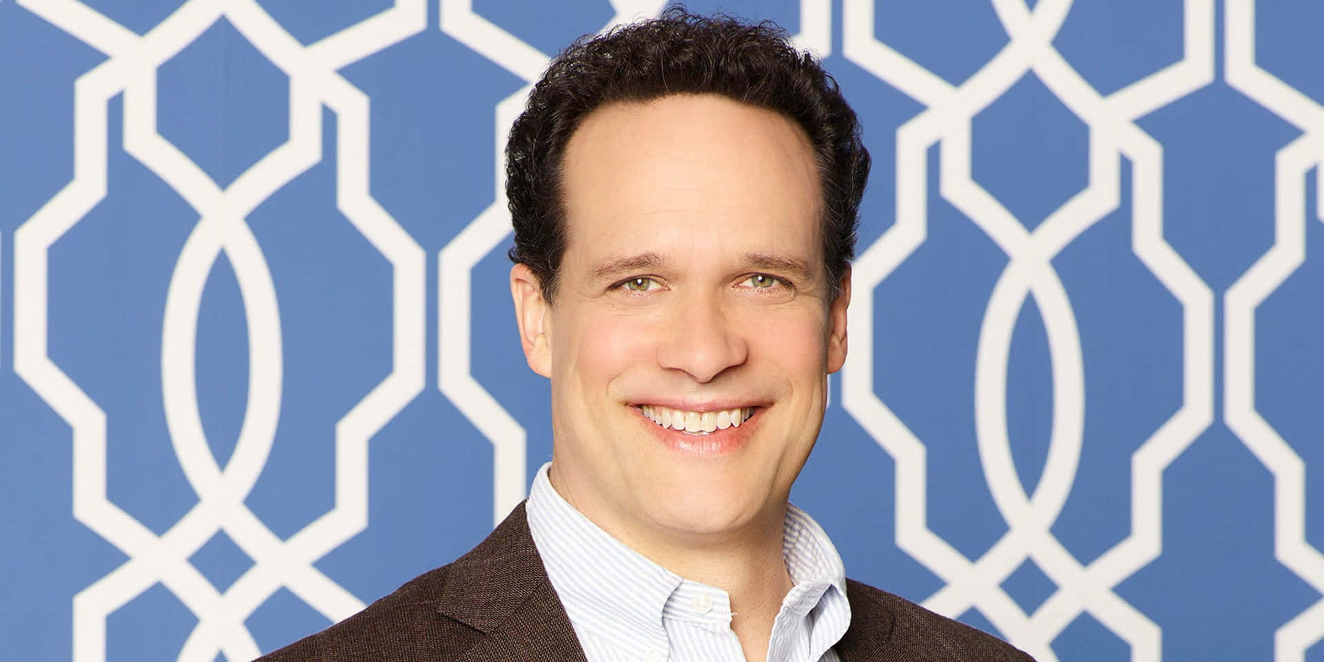 Diedrich Bader 1920 X 960 Background