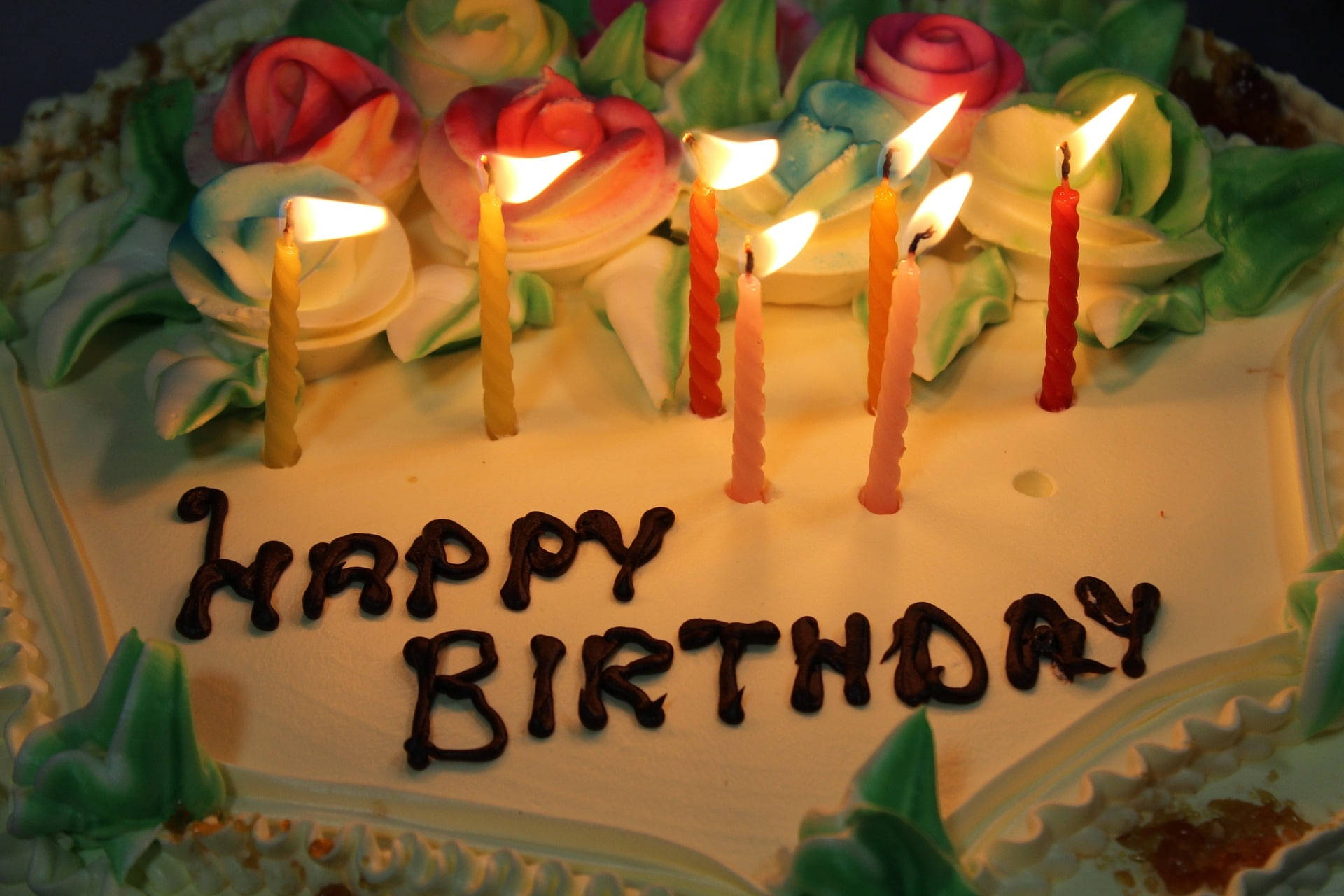 Dim Happy Birthday Flower Cake