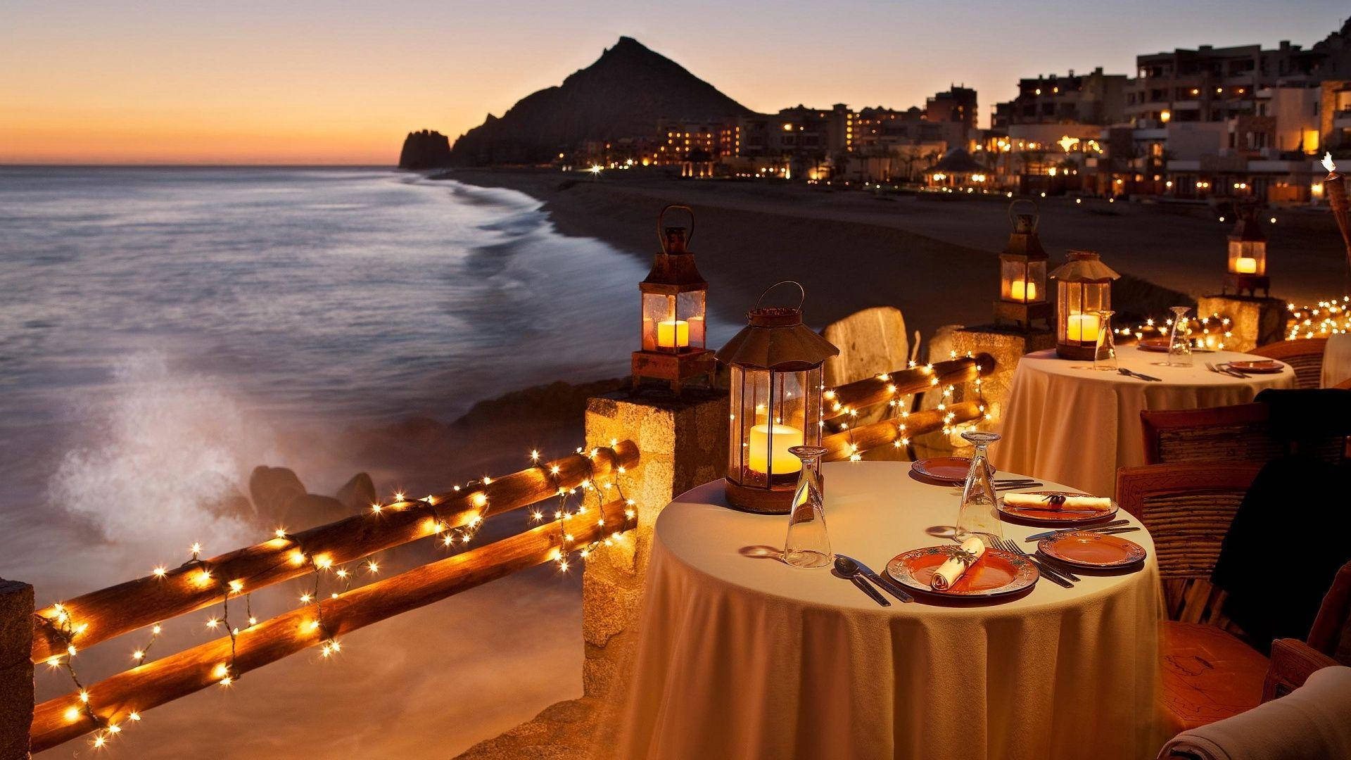 Dinner By The Sea