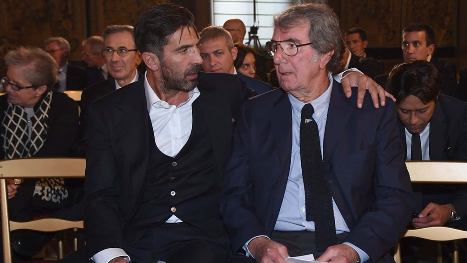 Dino Zoff And Gianluigi Buffon Background