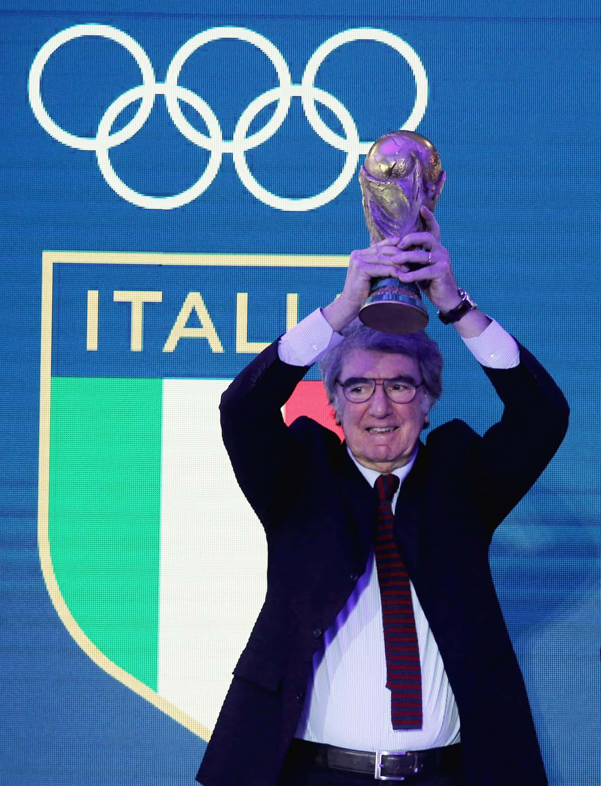 Dino Zoff Italian Trophy Background
