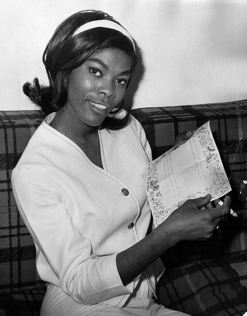 Dionne Warwick Reading Telegram