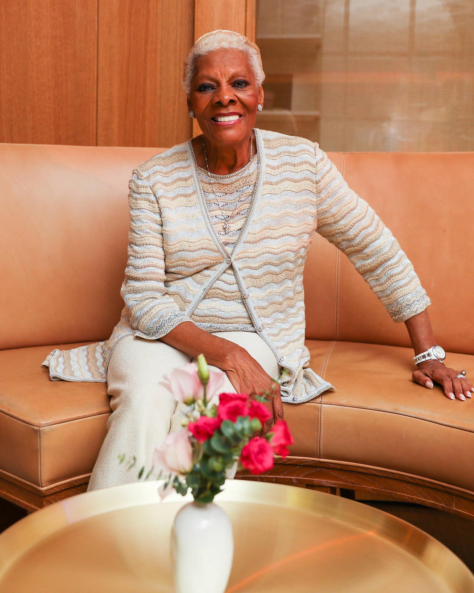 Dionne Warwick Twitter Reaction Background