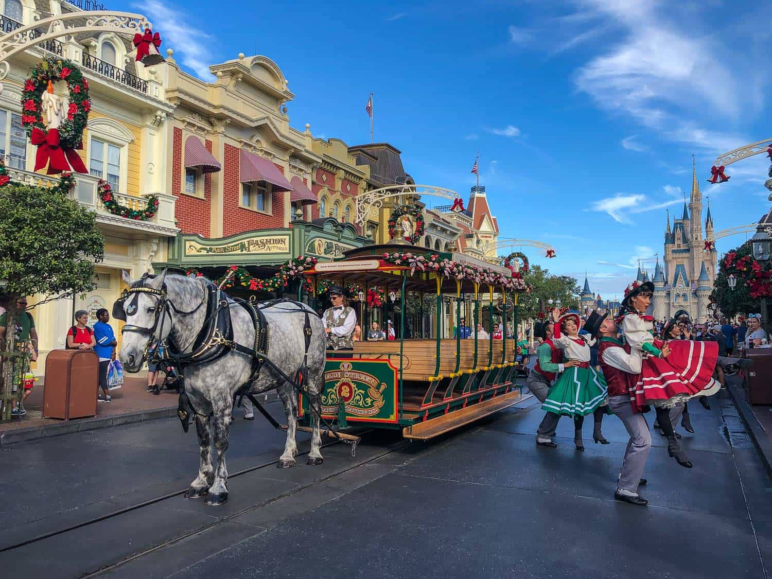 Disneyworld Main Street Trolley