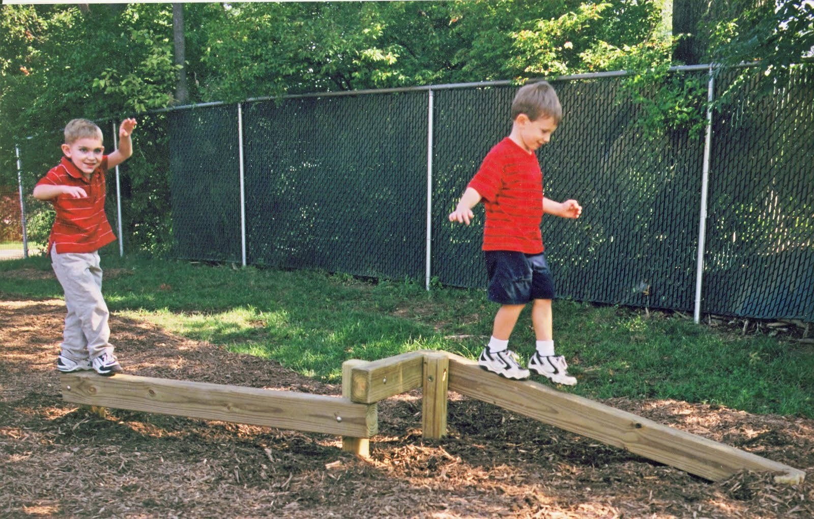 Diy Backyard Balance Beam For Kids Background