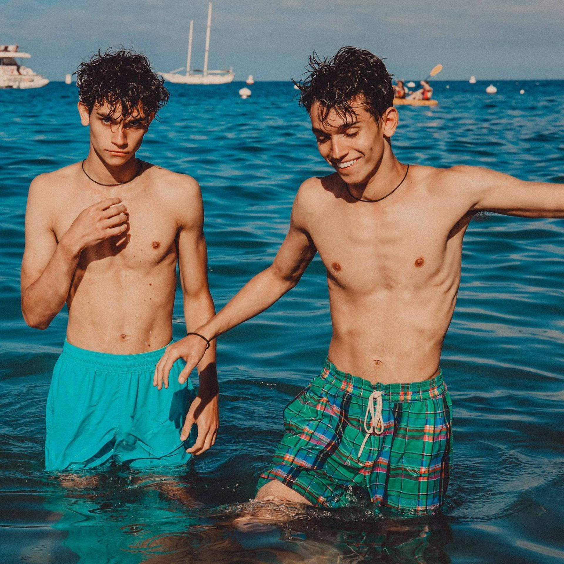 Dobre Brothers Twins On Water