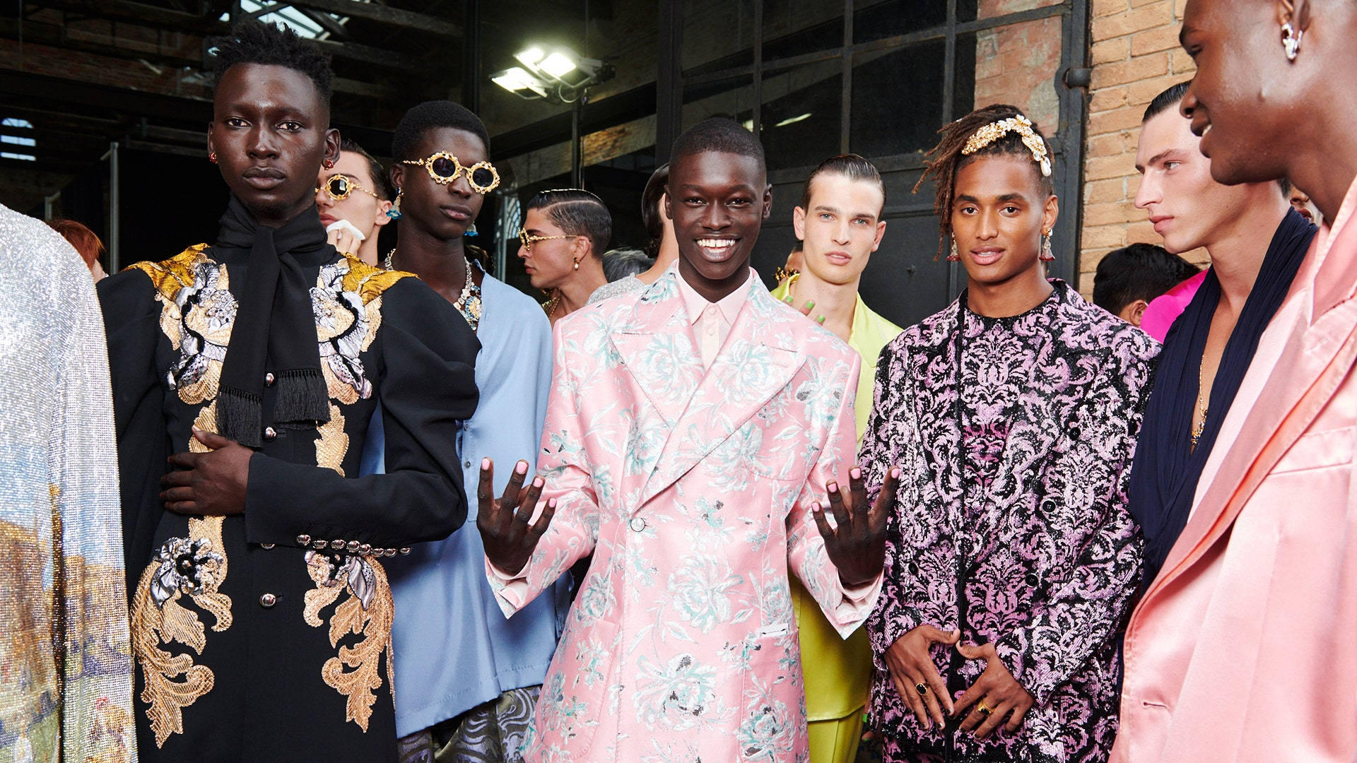 Dolce And Gabbana Models Dressed To Impress Background