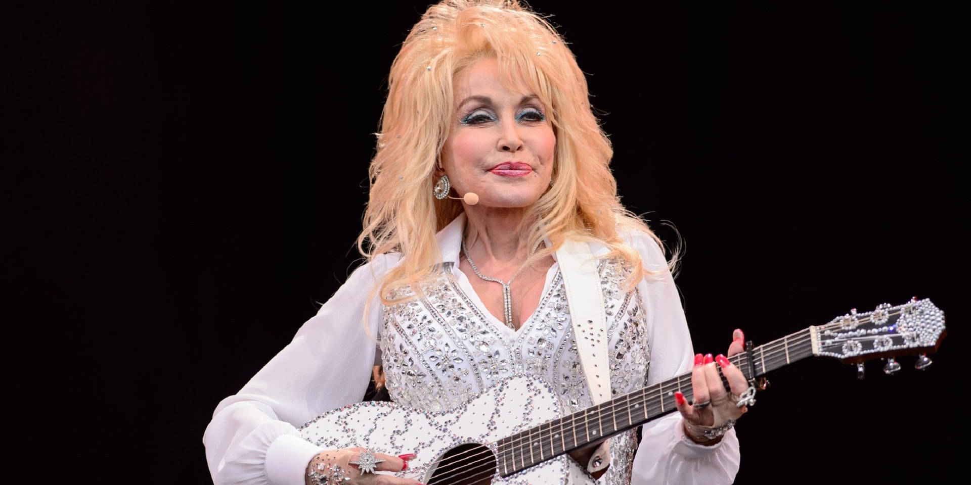 Dolly Parton Fancy White Outfit