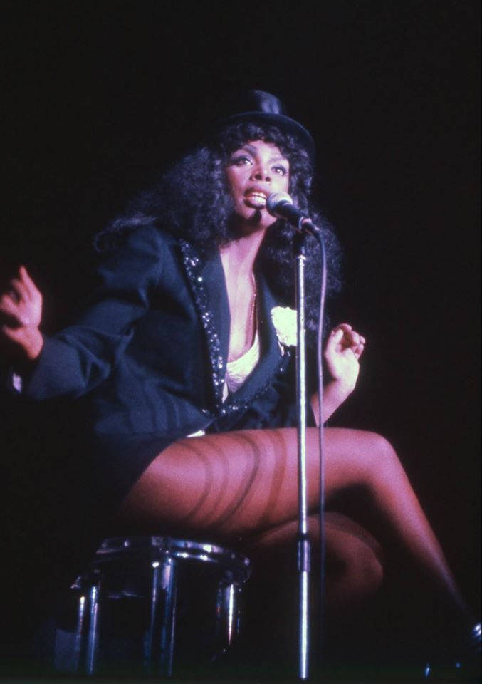 Donna Summer Singing Hot Sexy Outfit Background