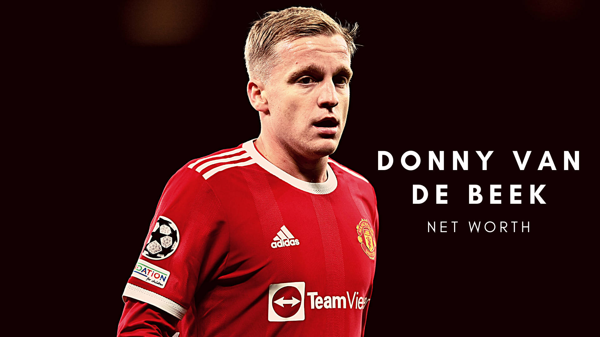 Donny Van De Beek Football Action Shot Background