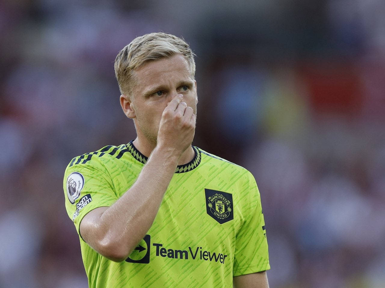 Donny Van De Beek Pinching Nose Background