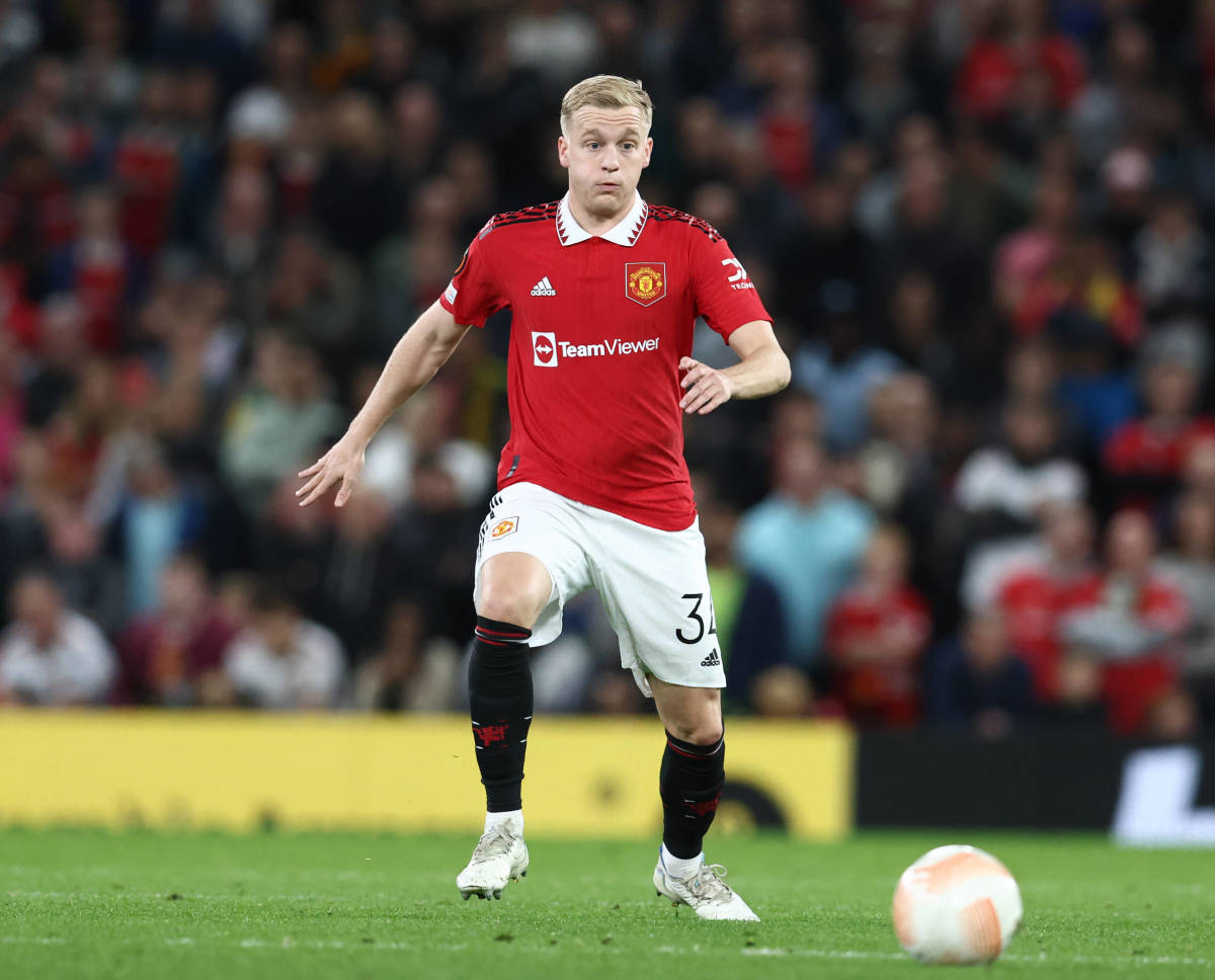 Donny Van De Beek Playing Inside Field Background