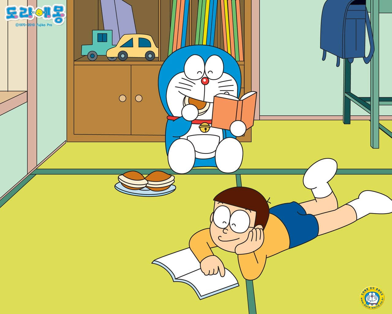 Doraemon And Nobita Reading Background