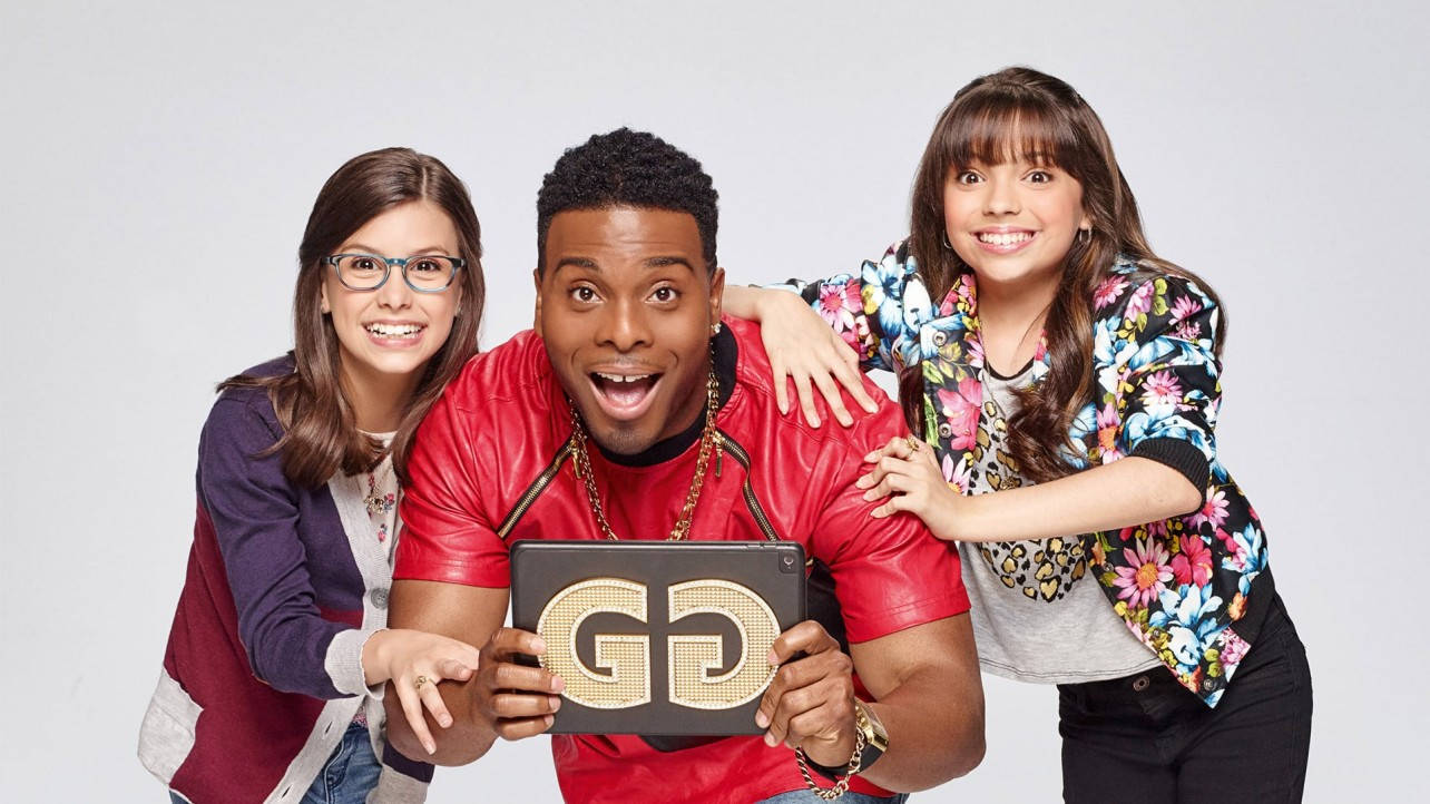 Double G With The Girls Game Shakers Background