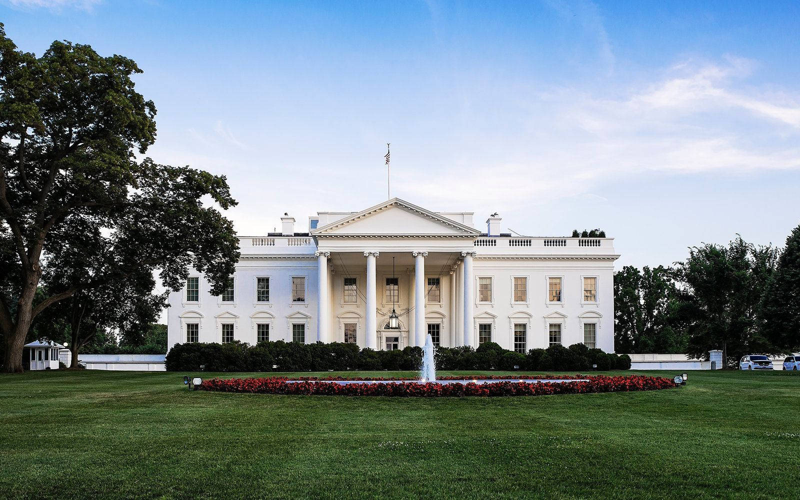 Download White House Wallpaper Background