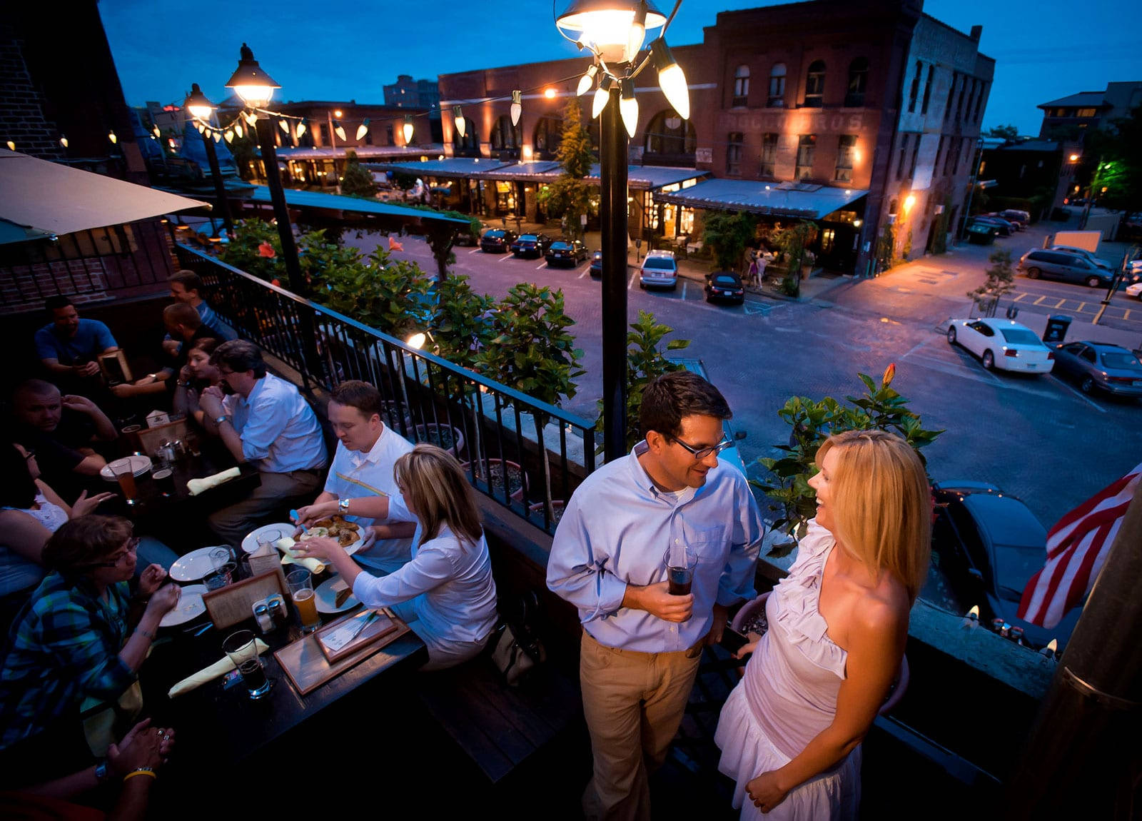 Downtown Courtyard By Marriott Omaha Background