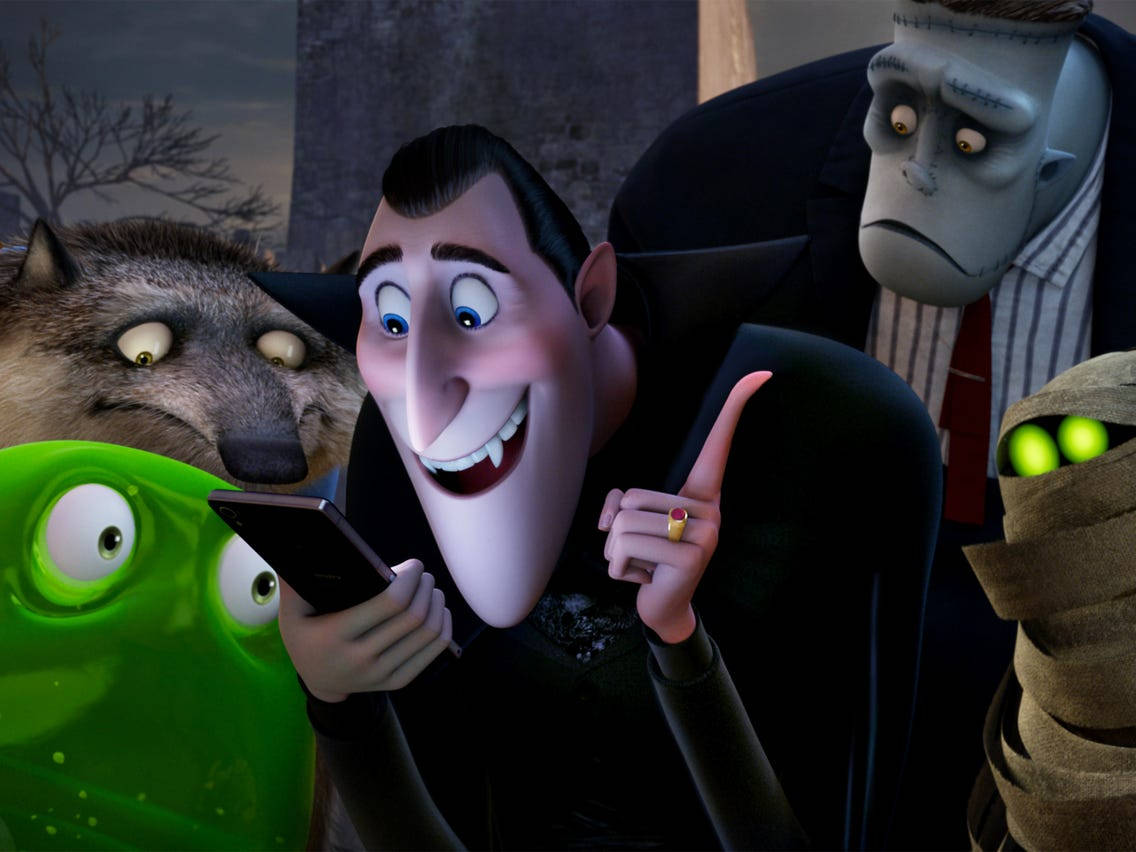 Dracula With Phone Hotel Transylvania 2 Background