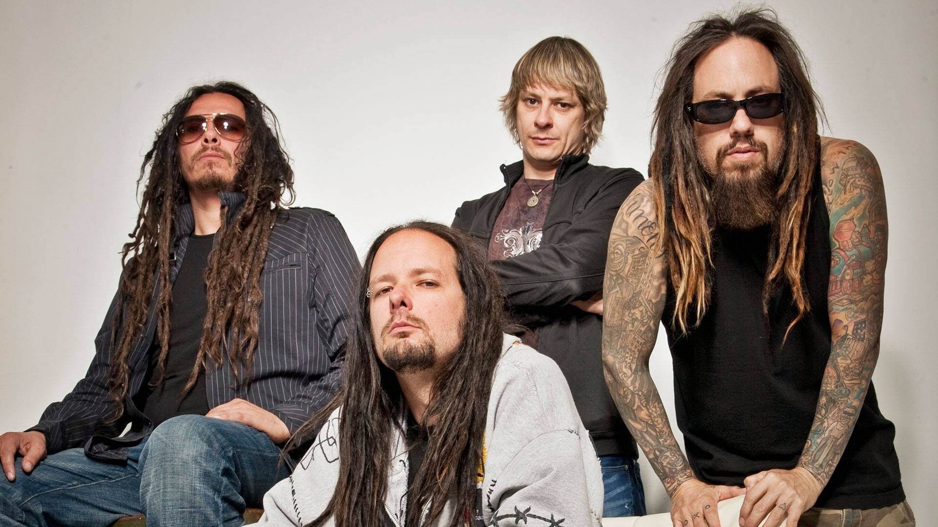 Dreadlocks Korn Band Background