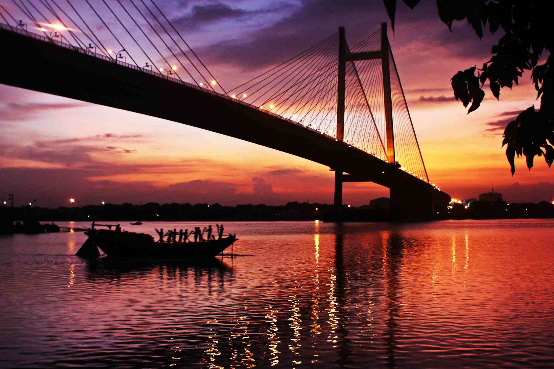 Dreamy Kolkata Bridge