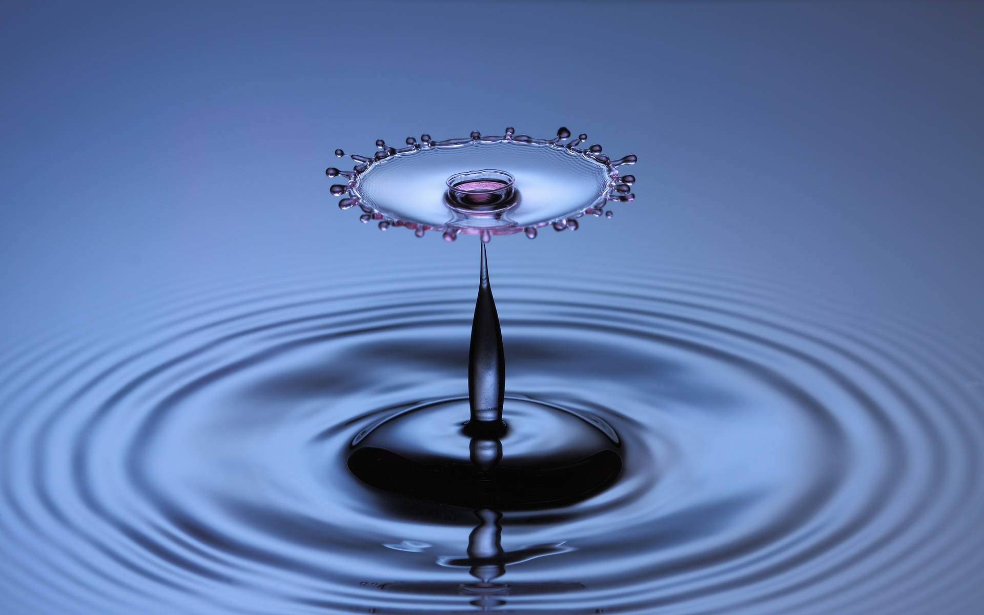 Drippy Aesthetic Water Drop