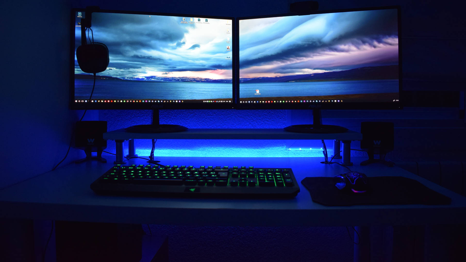 Dual Monitor Sky Desk Background