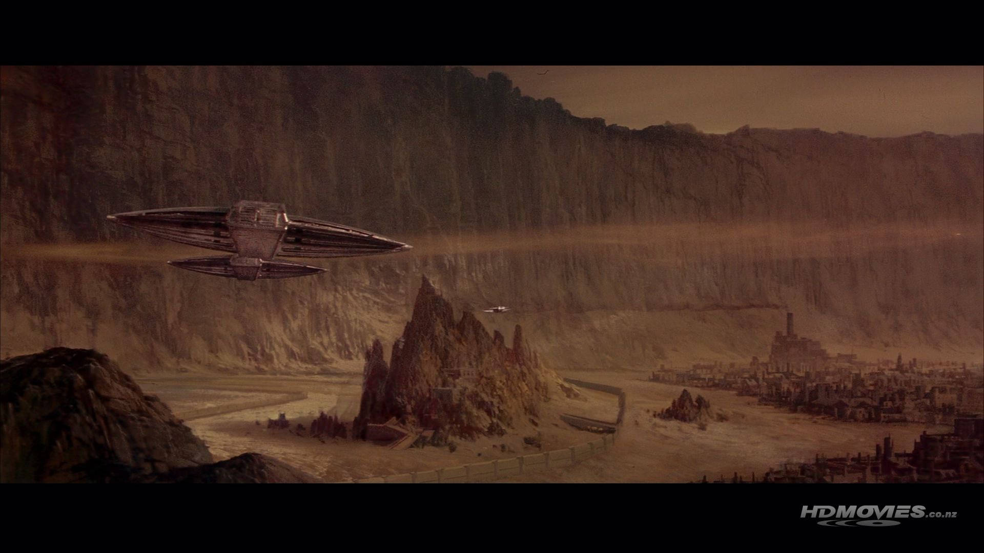 Dune Movie Weird Spacheship Background