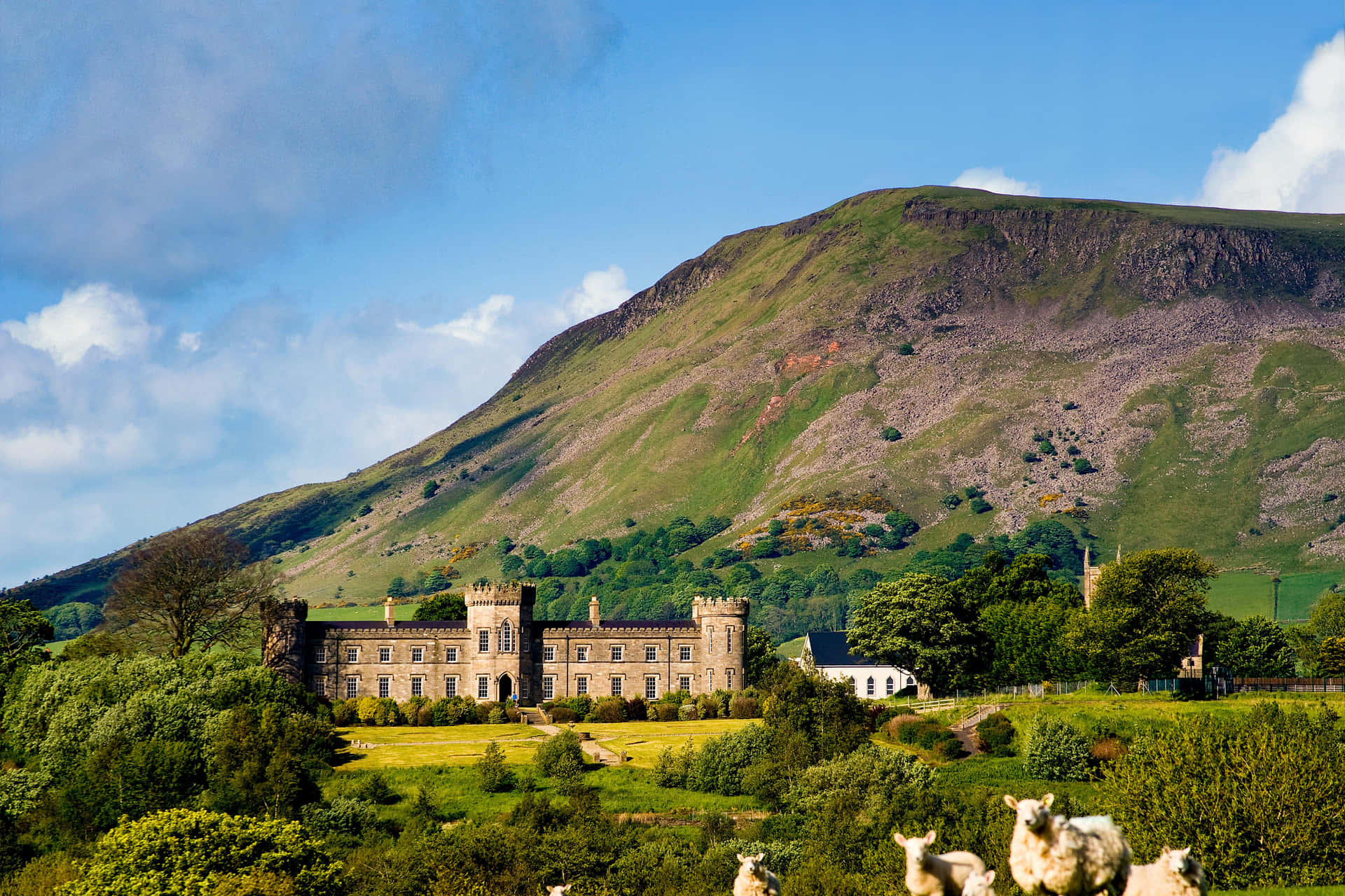 Dungiven Castle, Majestic Landmark In Londonderry, Northern Ireland Background