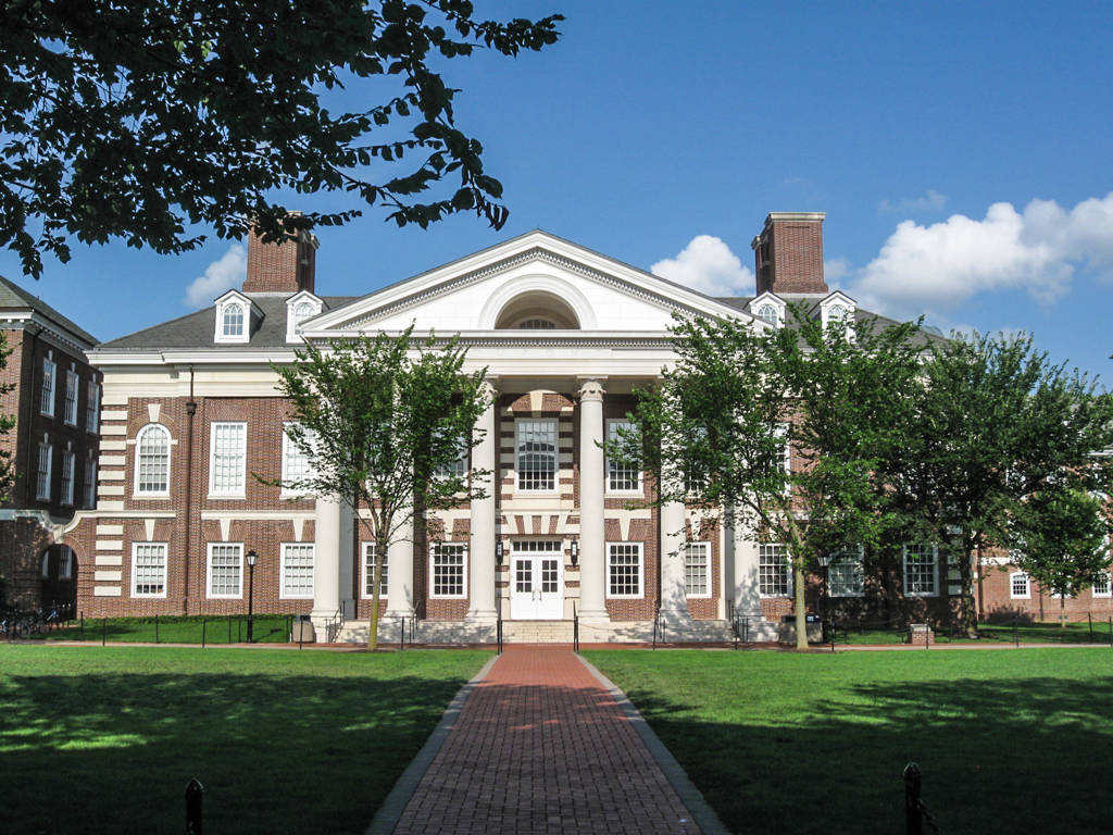 Dupont Hall At University Of Delaware. Background