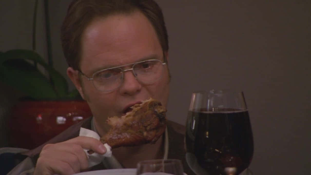 Dwight Schrute, The Office's Loyal Assistant To The Regional Manager Background