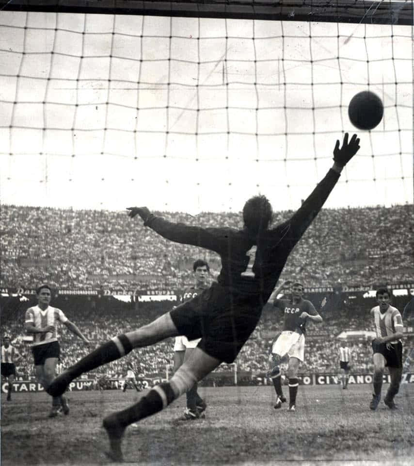 Dynamo Moscow Squad Number One Lev Yashin Background