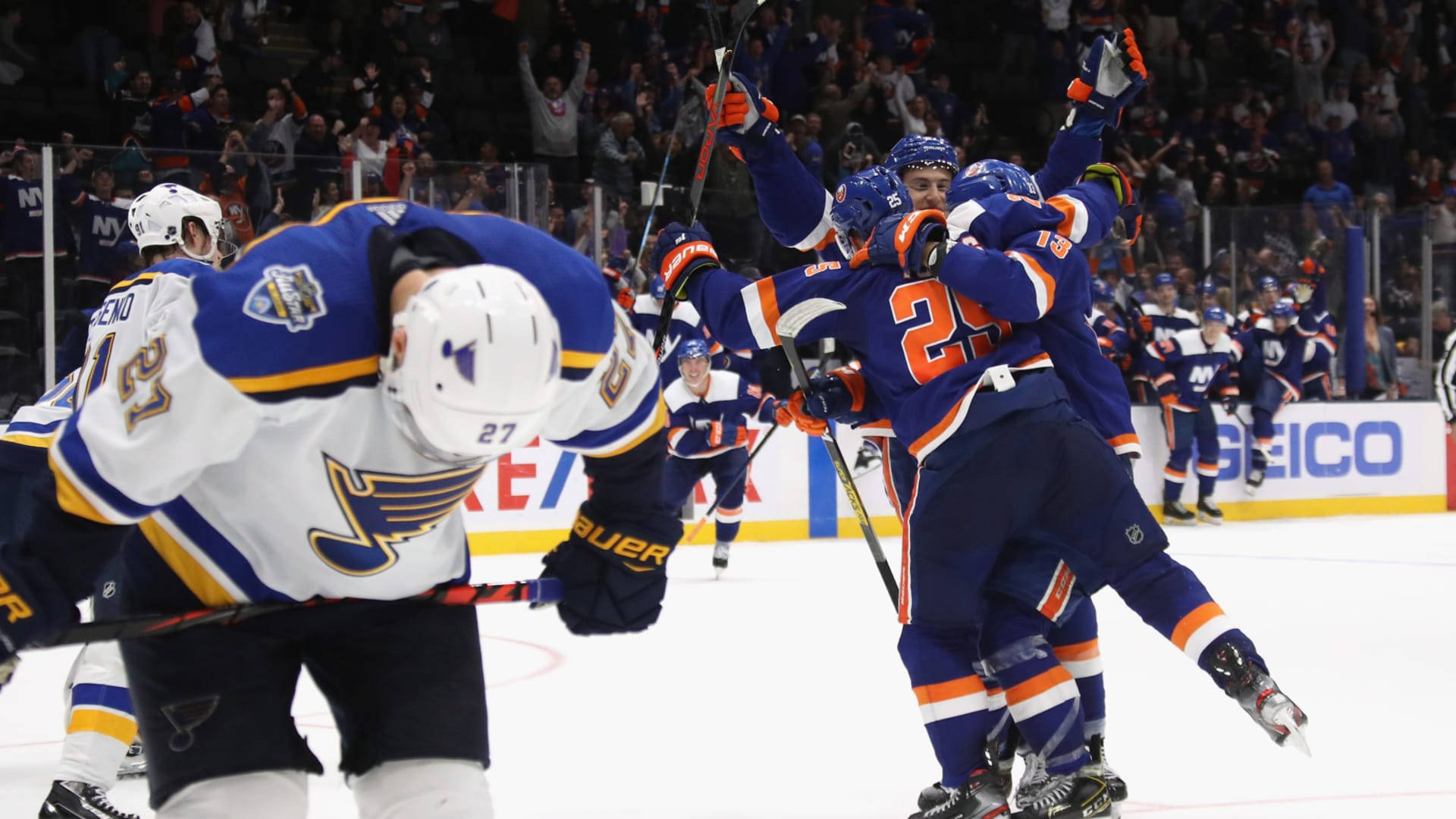 Ecstatic New York Islanders Players Background