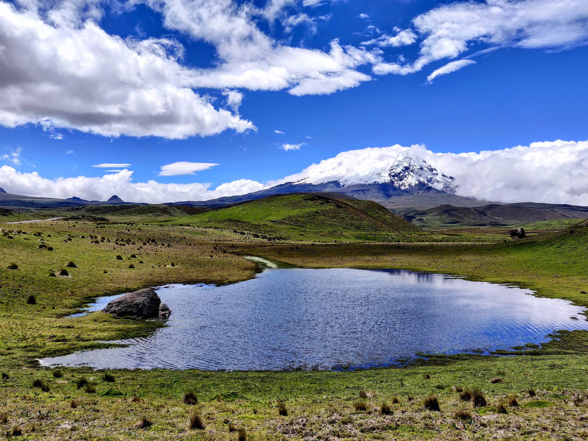 Ecuador Cotopaxi Prairie Background