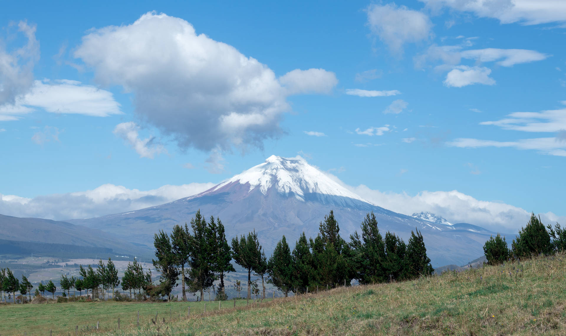 Ecuador Cotopaxi Volcano Background