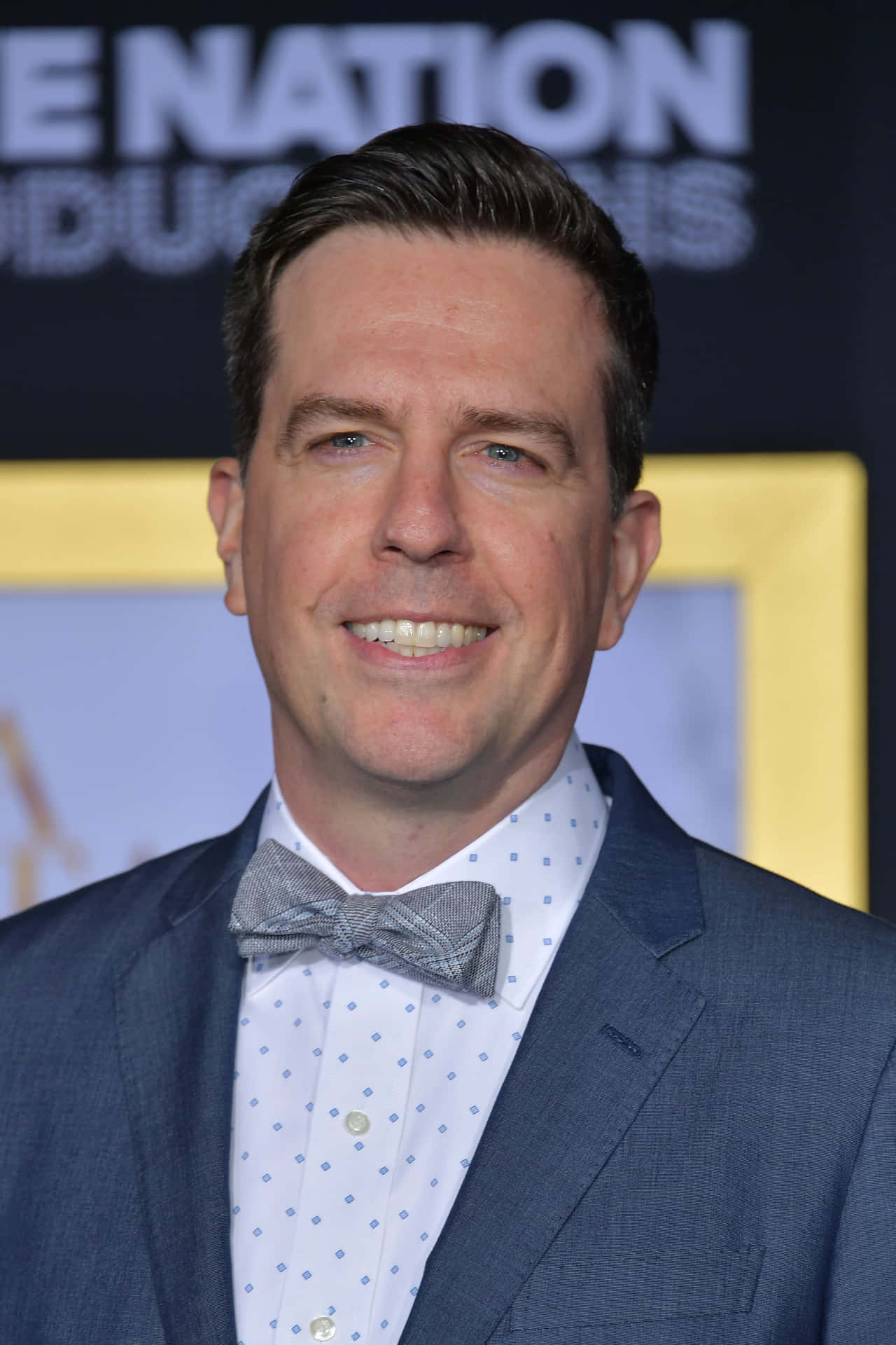 Ed Helms 2048 X 3073 Background