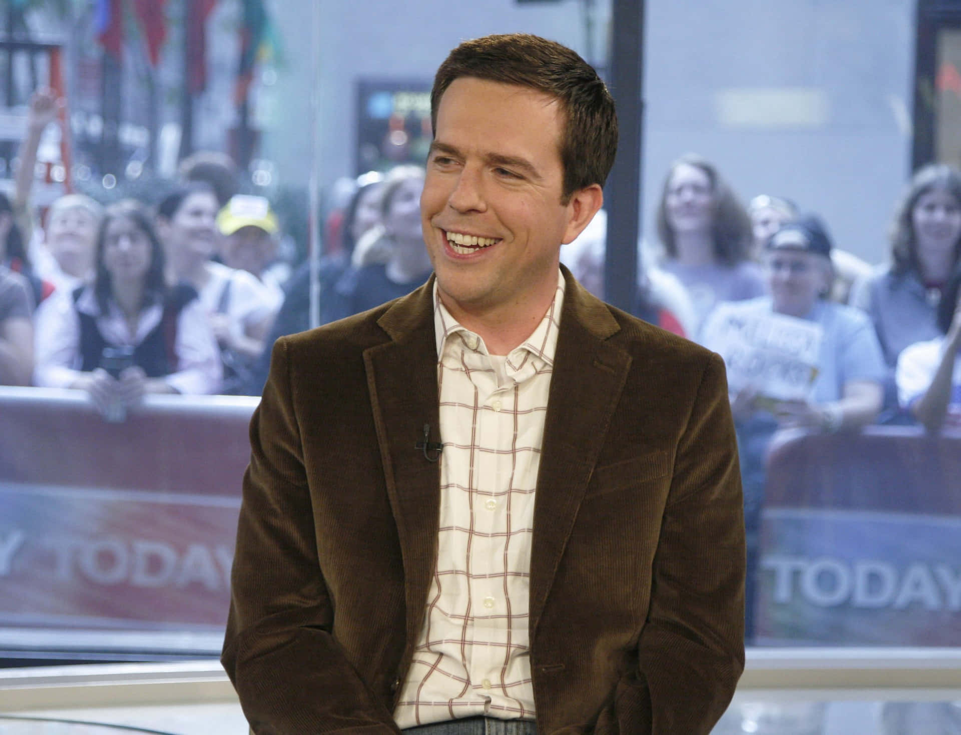 Ed Helms 2560 X 1958