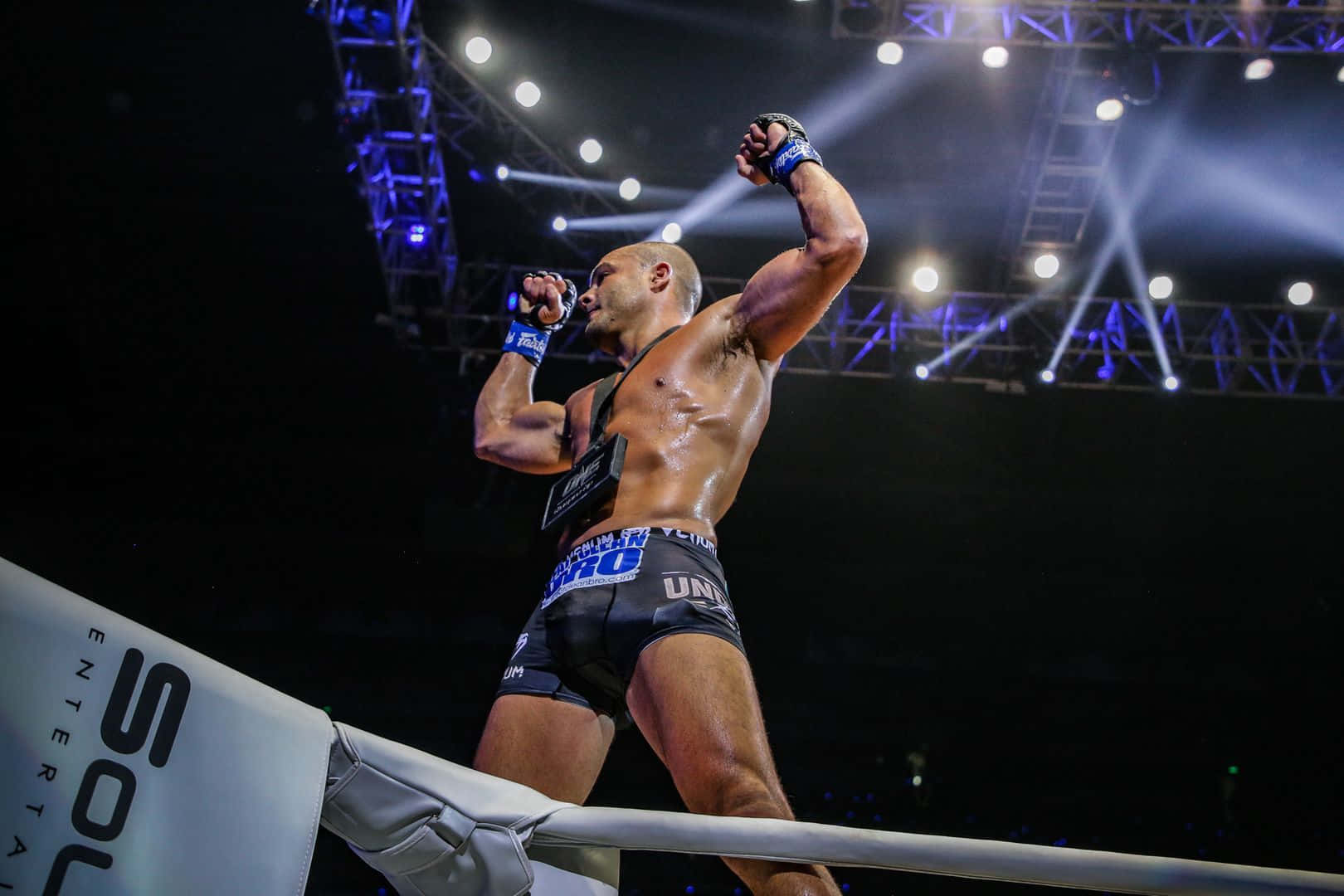 Eddie Alvarez Aiming High At A Match