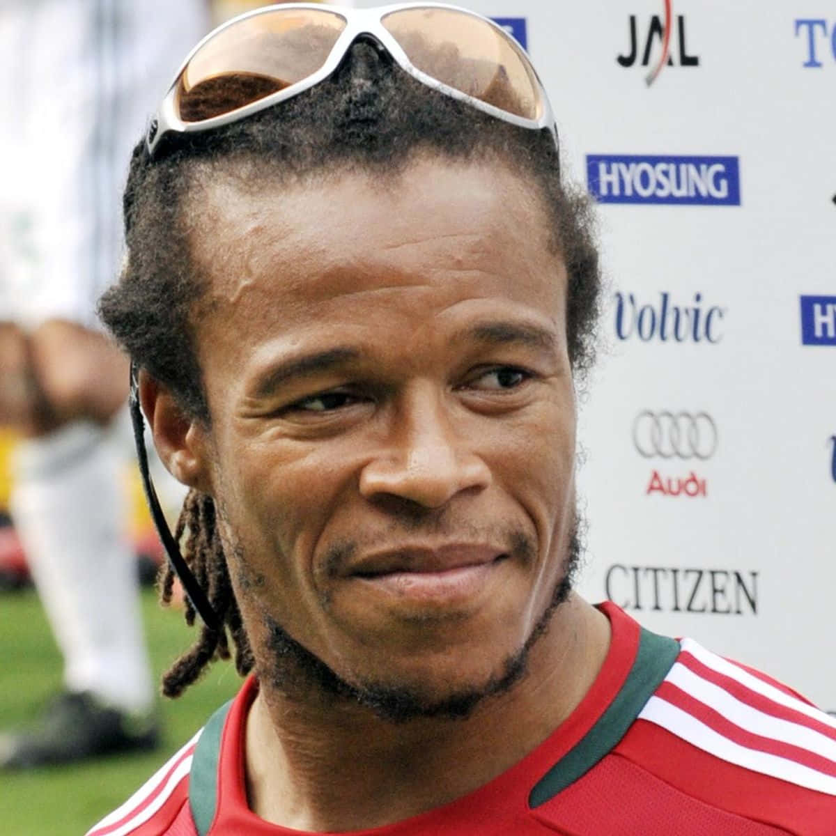 Edgar Davids Closeup Headshot Background