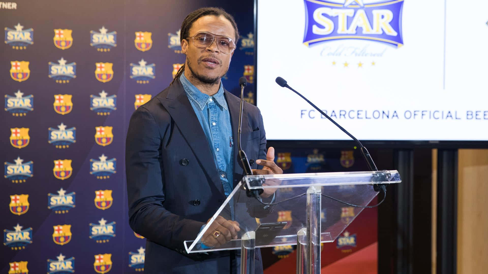 Edgar Davids Fc Barcelona Background