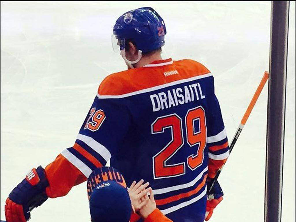 Edmonton Oilers Leon Draisaitl Jersey No. 29 Background