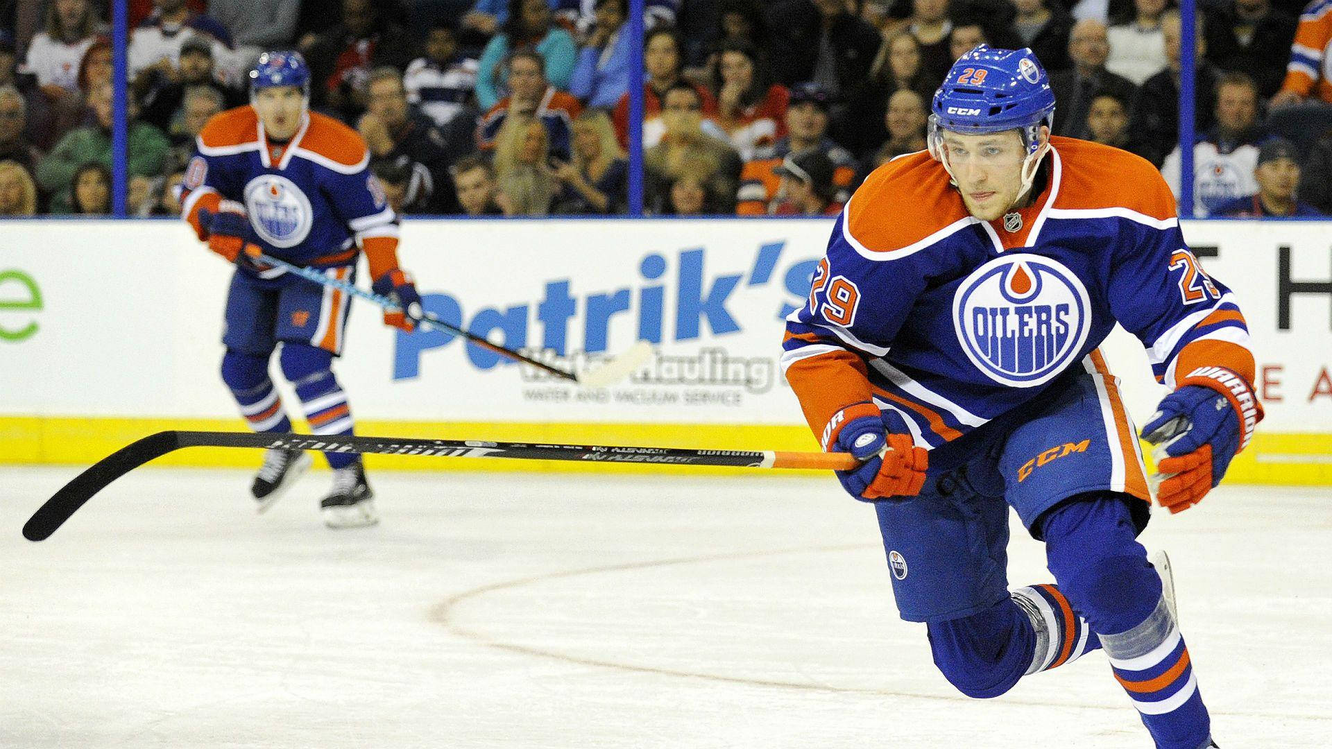 Edmonton Oilers Team Captain Leon Draisaitl Background