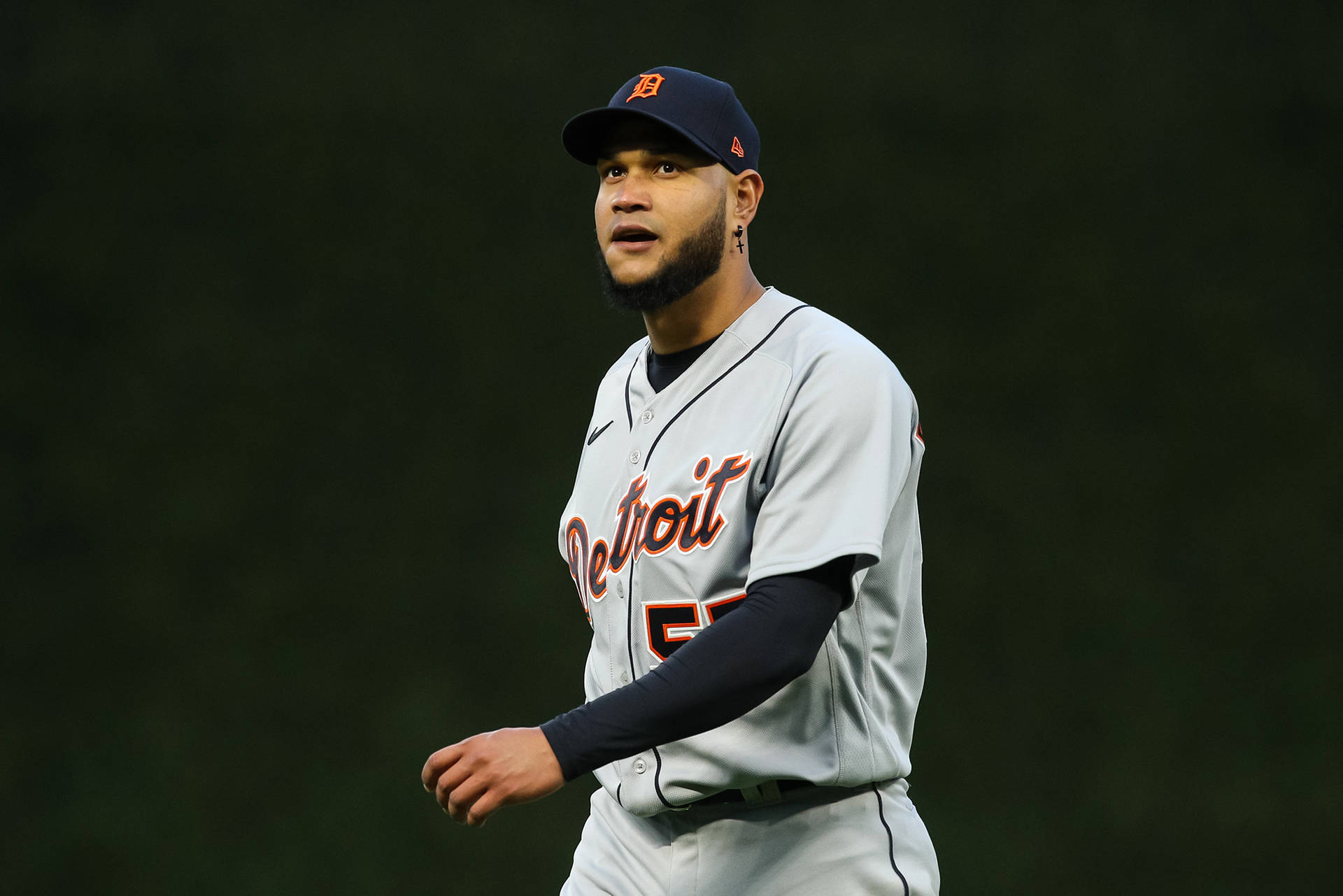 Eduardo Rodriguez Black Backdrop Background