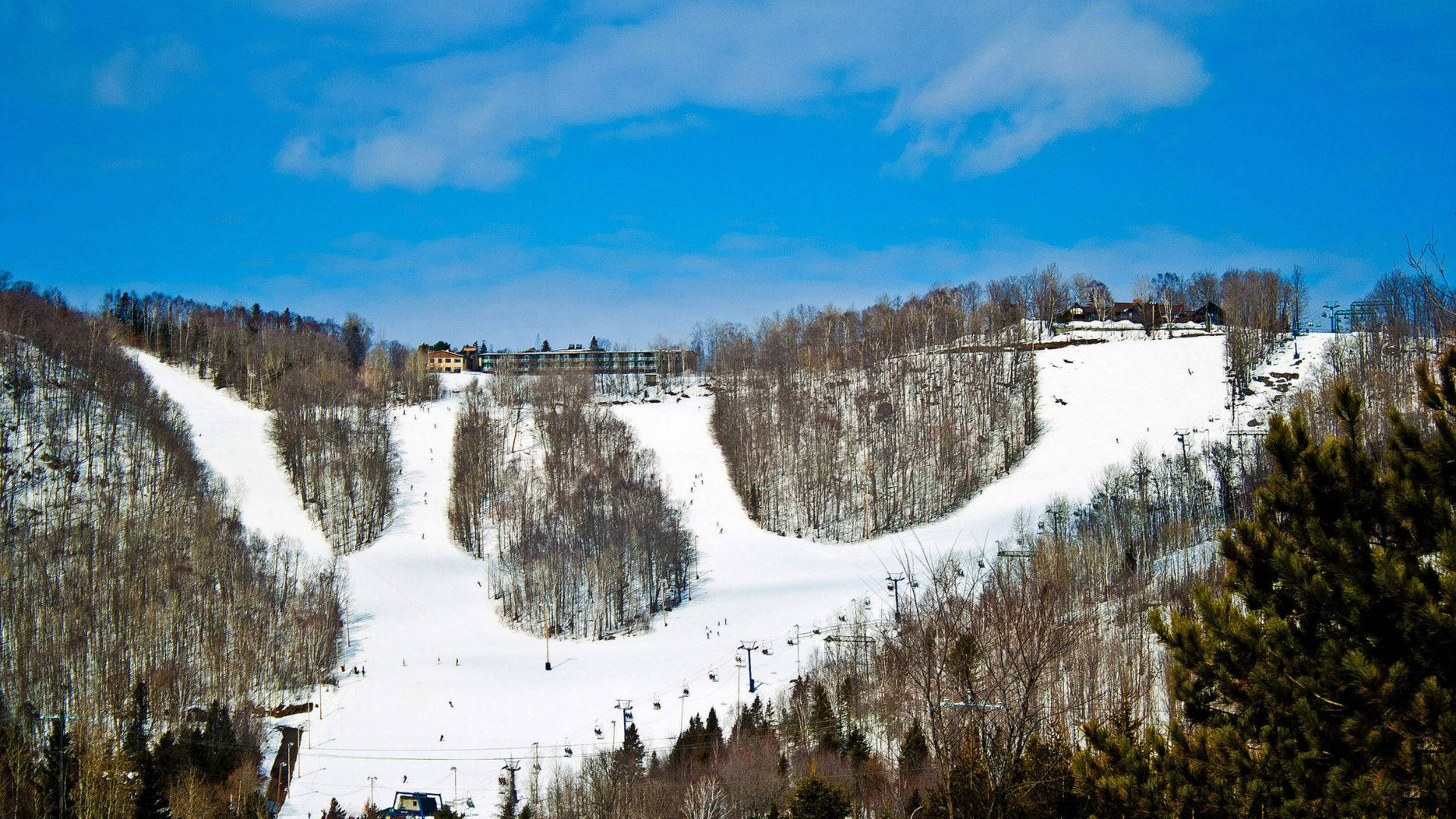 Eerie Devils Glenarea Ski Resort Slope