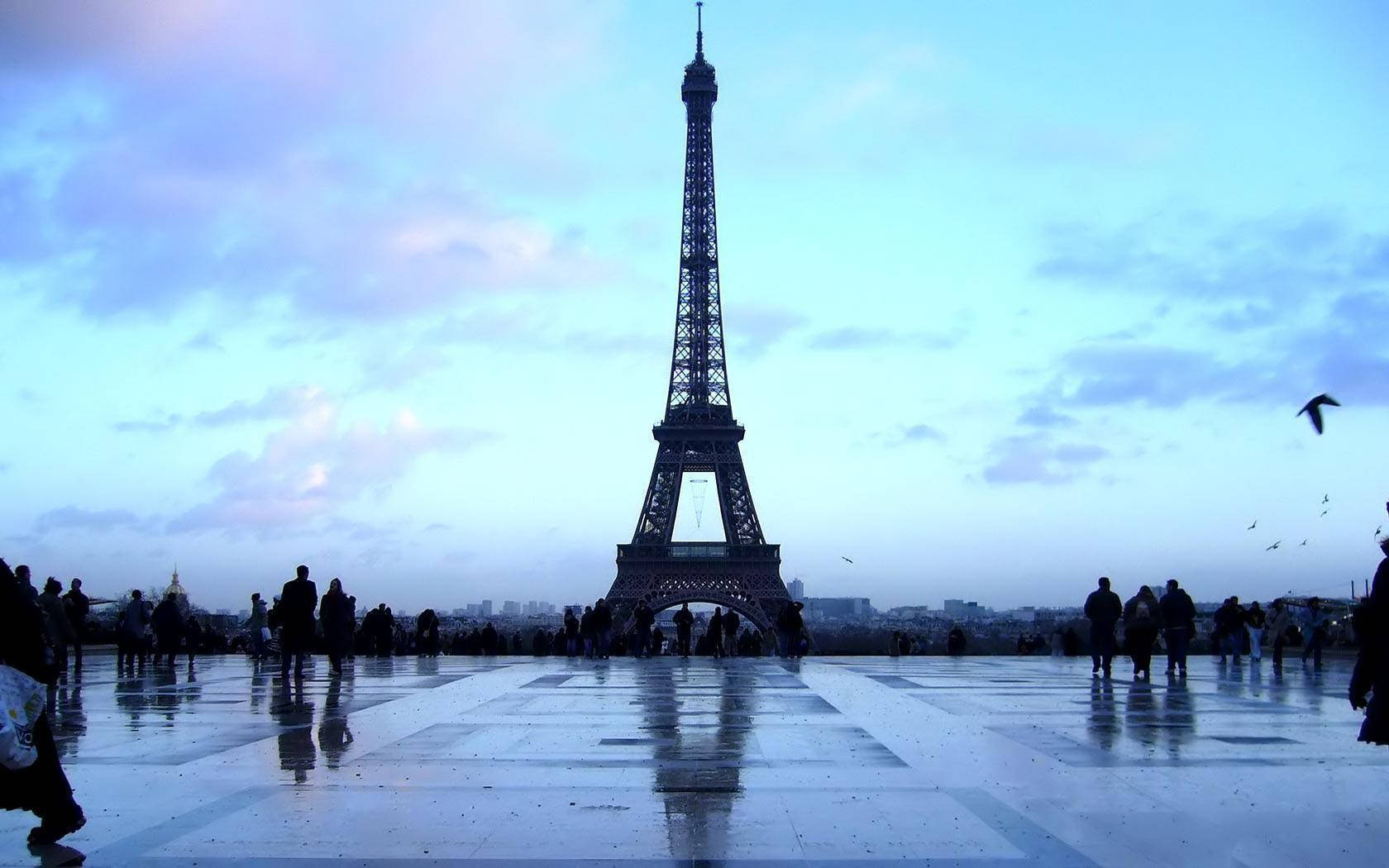 Eiffel Tower On Rainy Day