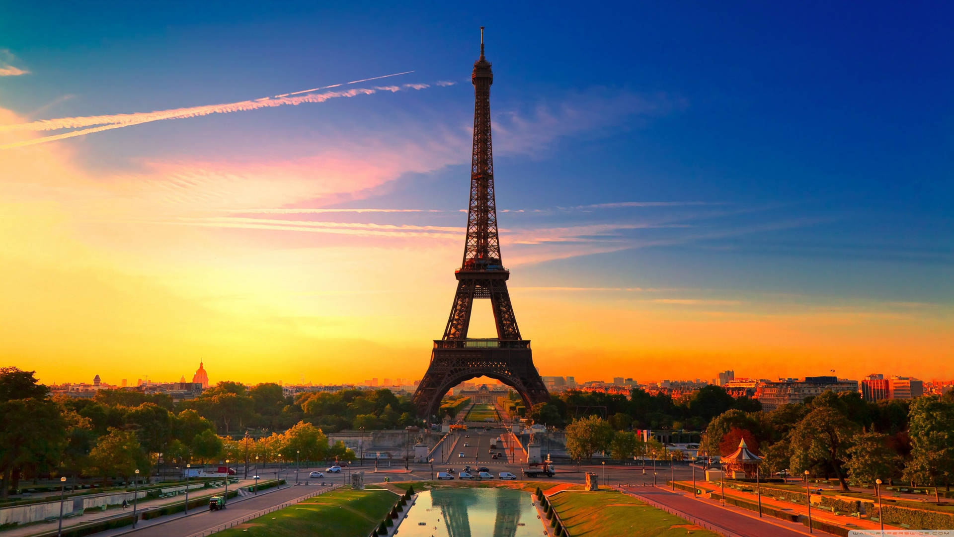 Eiffel Tower Sunrise Background