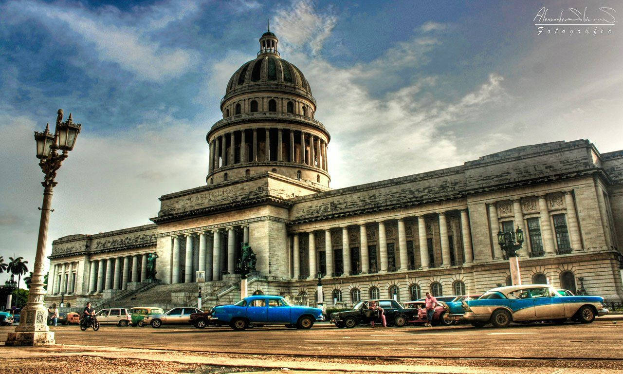 El Capitolio Cuba Background