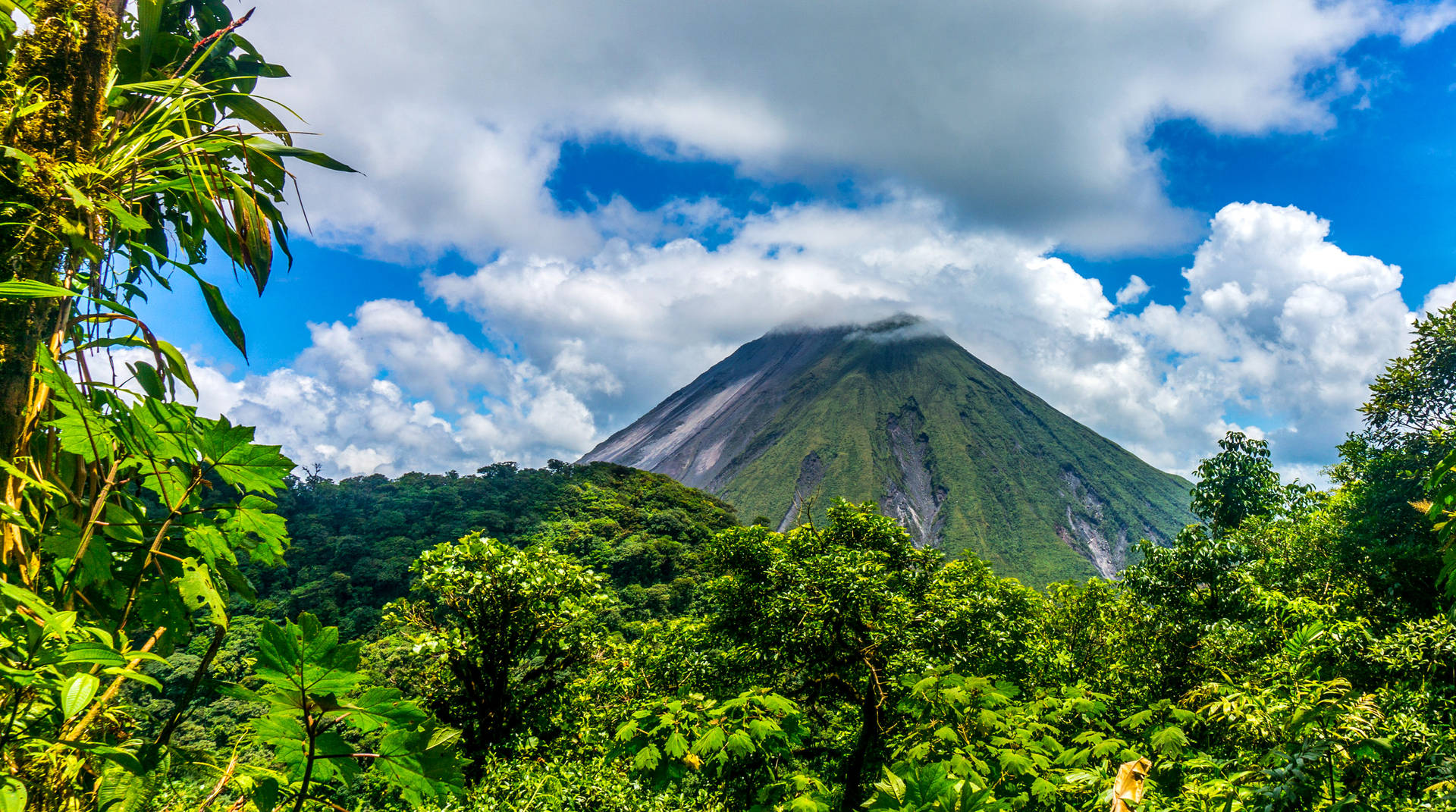 El Salvador Izalco Volcano Background