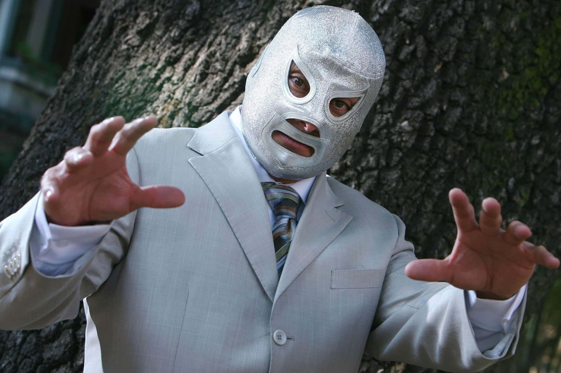 El Santo Mask On Wrestler El Hijo Del Santo Background